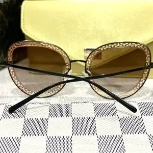 Dolce & Gabbana | Accessories | Dolce Gabbana Womens Dg2226  display picture 3